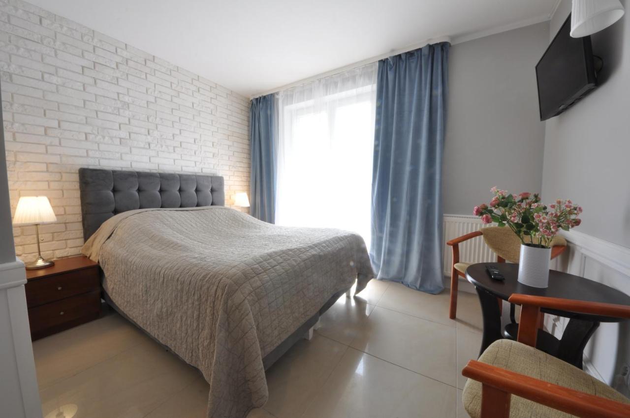 Ambasador Villa 미엘노 외부 사진